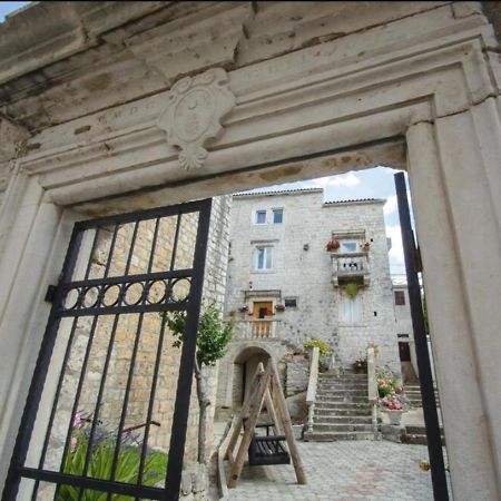 Studios Kadena Trogir - 18Th Century Stone House Exterior photo