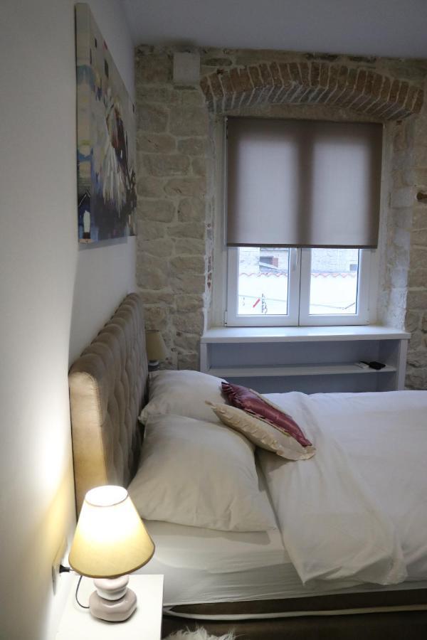 Studios Kadena Trogir - 18Th Century Stone House Exterior photo