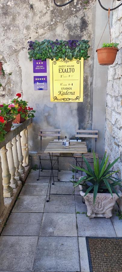 Studios Kadena Trogir - 18Th Century Stone House Exterior photo