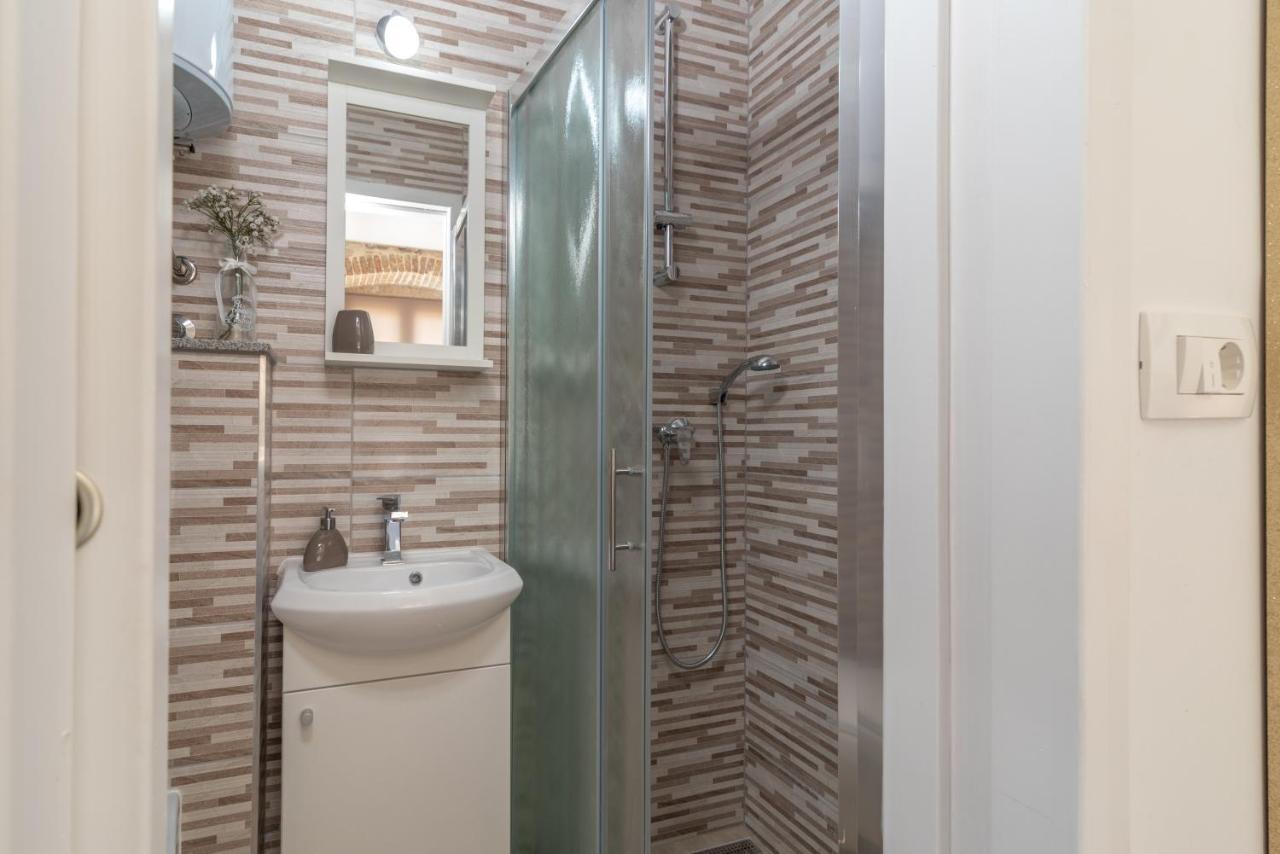 Studios Kadena Trogir - 18Th Century Stone House Exterior photo